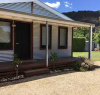 Rail Trail Cottage - Accommodation QLD