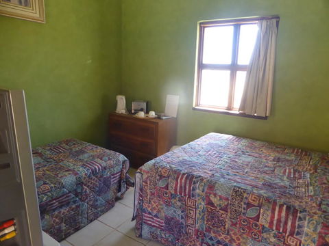 Railway Tavern Northampton - Accommodation QLD 2