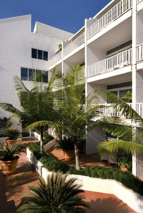 Ramada By Wyndham Cairns City Centre - Accommodation QLD 3