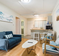 Rare Modern Unit with Private Fenced garden Close to The Beach PC4