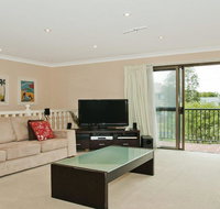 Ravello - mediterranean style living - Accommodation QLD