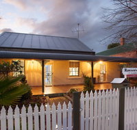 Rawson's Retreat - Five Bedroom Home - Walk CBD - Includes Breakfast - Accommodation QLD