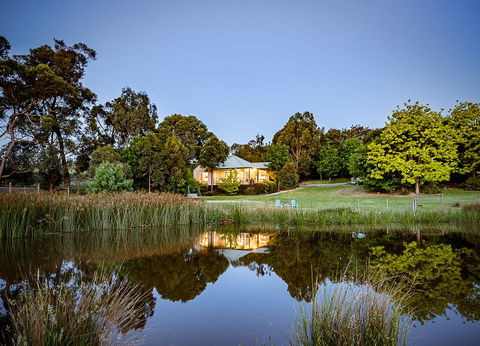 Raynella Alpaca Farmstay - Accommodation QLD 0