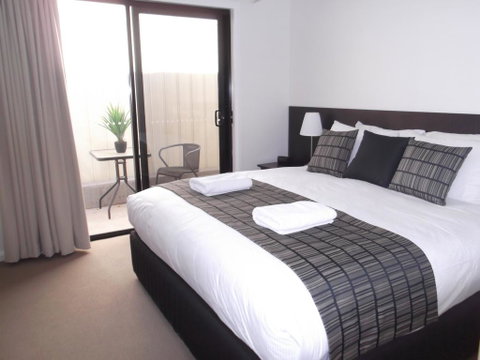 Red Earth Motel - Accommodation QLD 2