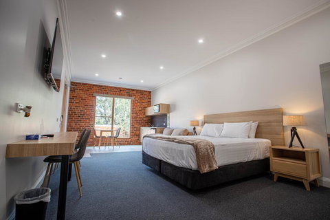 Red Waratah Accommodation - Accommodation QLD 2