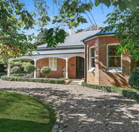 Redcourt - est 1904 Southern Highlands Elegance - Accommodation QLD