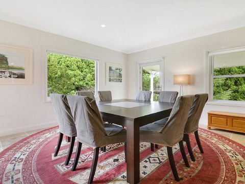 Redhaven House - Spacious, Quiet And Private - Accommodation QLD 3