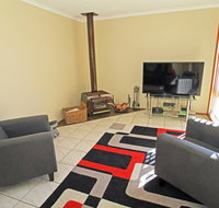 Relax and Unwind in Badgee - Accommodation QLD