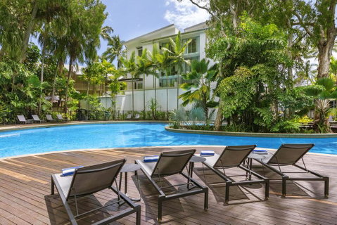 Relax In Palm Cove - Accommodation QLD 1