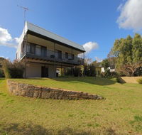 Relax where the river meets the ocean - Accommodation QLD