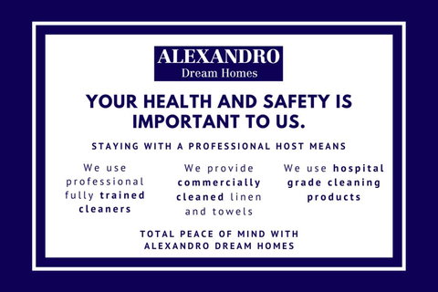 Relaxed Clovelly Beach Home - Parking - Cloey6 - Accommodation QLD 1