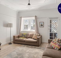 Renovated Brighton Beach Stay Home - Accommodation QLD
