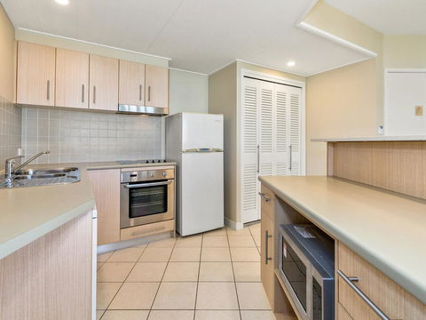 RESORT ON THE BEACH 7225 Dual Room - Accommodation QLD 2
