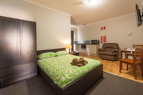 Rhodeside Lodge - Accommodation QLD 0