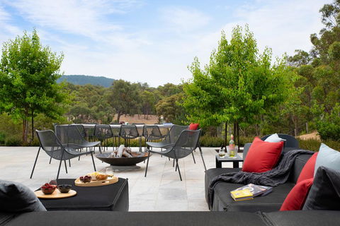 Ridge House - Accommodation QLD 1