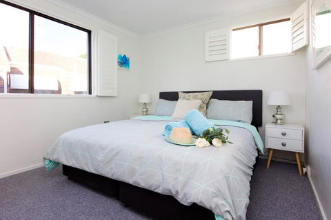 River Access 2 Bathroom Noosa Heads With Kayak And Bikes - Accommodation QLD 3