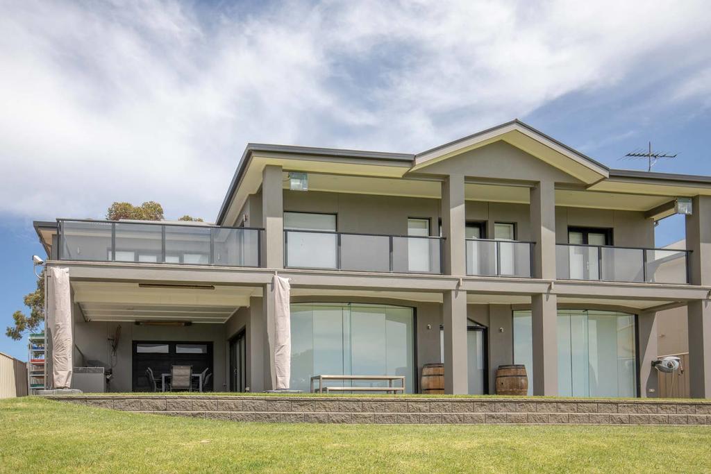 White Sands SA Accommodation QLD