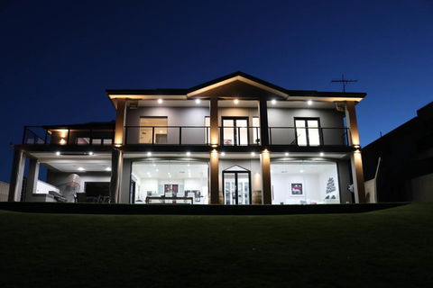 River Devine - Accommodation QLD 1