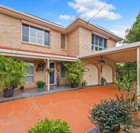 Riverside Haven - boating fishing beach cafes in walking range