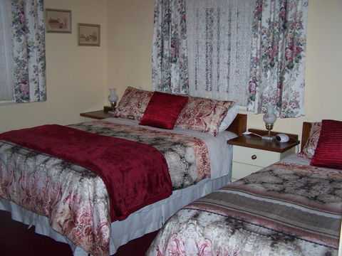 RJ's Bed & Breakfast - Accommodation QLD 2