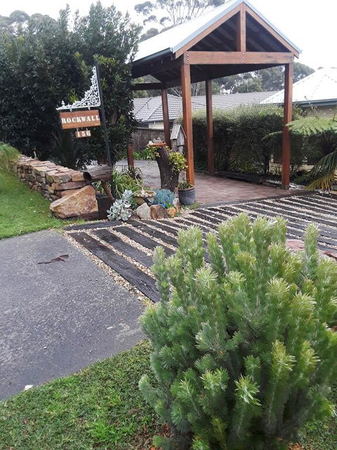 Rockwall Avoca Beach - Accommodation QLD 0