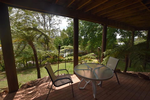 Rockwall Avoca Beach - Accommodation QLD 2