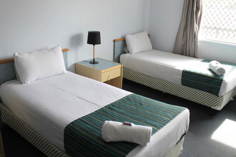 Rocky Glen Hotel Motel Gladstone - Accommodation QLD 1