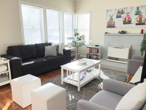 Ronelle Cottage - Accommodation QLD 3
