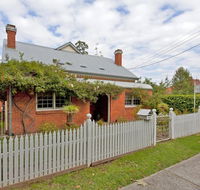Rose Cottage - Historic Luxury - Accommodation QLD
