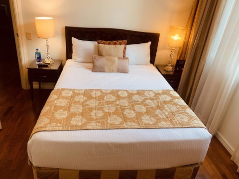 Royal Albert Hotel - Accommodation QLD 3