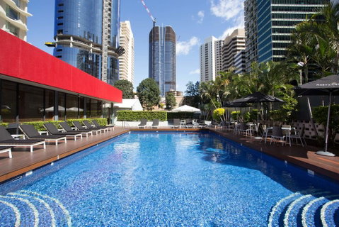 Royal On The Park - Accommodation QLD 0