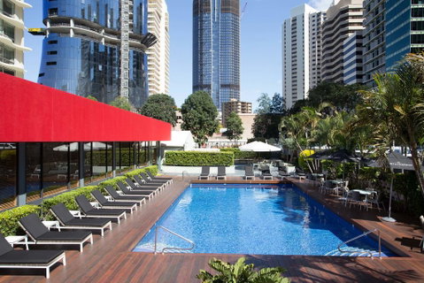 Royal On The Park - Accommodation QLD 1