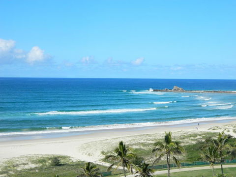 Royal Palm Resort On The Beach - Accommodation QLD 1
