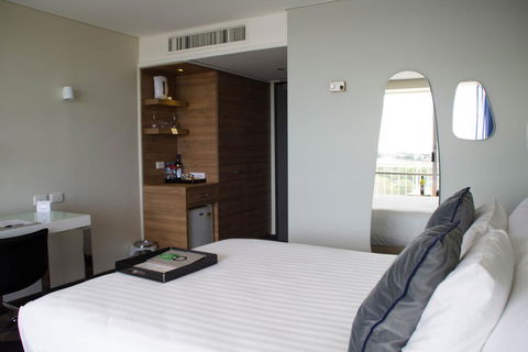 Rydges Gladstone - Accommodation QLD 3