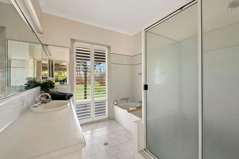 Saleview Estate - Accommodation QLD 1