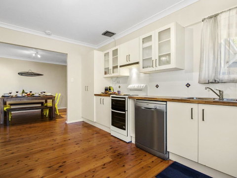 Sam's Beach Shack - Accommodation QLD 2