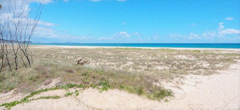 San Chelsea Beachside Apartments - Accommodation QLD 2