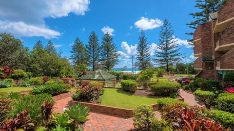 San Chelsea Beachside Apartments - Accommodation QLD 3
