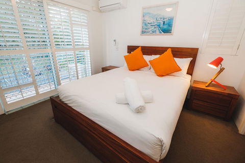 Sanctuary Lake Apartments - Accommodation QLD 3
