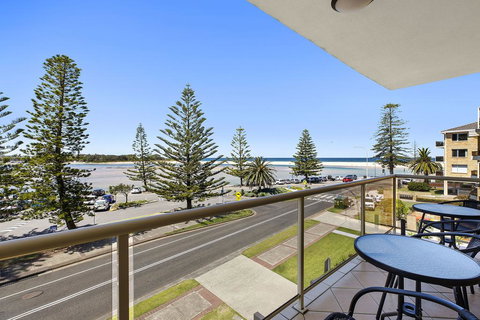 Sandhurst 5 - Accommodation QLD 0