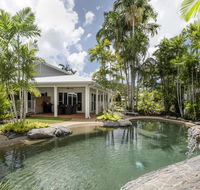 Sandwater-Tropical beachside holiday house - Accommodation QLD
