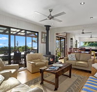 Sandy Feet Retreat - 13 Scenic View Drive - Accommodation QLD