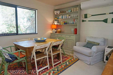 Santa Monica - Accommodation QLD 1