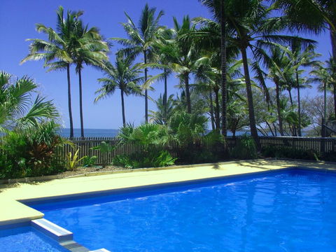 Sarina Beach Motel - Accommodation QLD 0