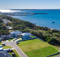 Sea breeze Esplanade Beachfront Close Marina Hervey Bay - Accommodation QLD