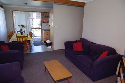 Sea View, 3 Hodgson Street - Accommodation QLD 3