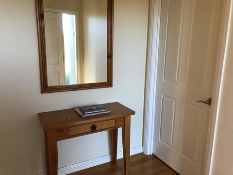 Seagrape Cottage - Accommodation QLD 2