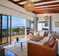 Seakissed Beach House - Accommodation QLD