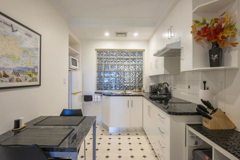 Searenity Holiday Accommodation - Accommodation QLD 2