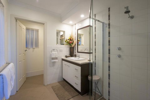 Searenity Holiday Accommodation - Accommodation QLD 1